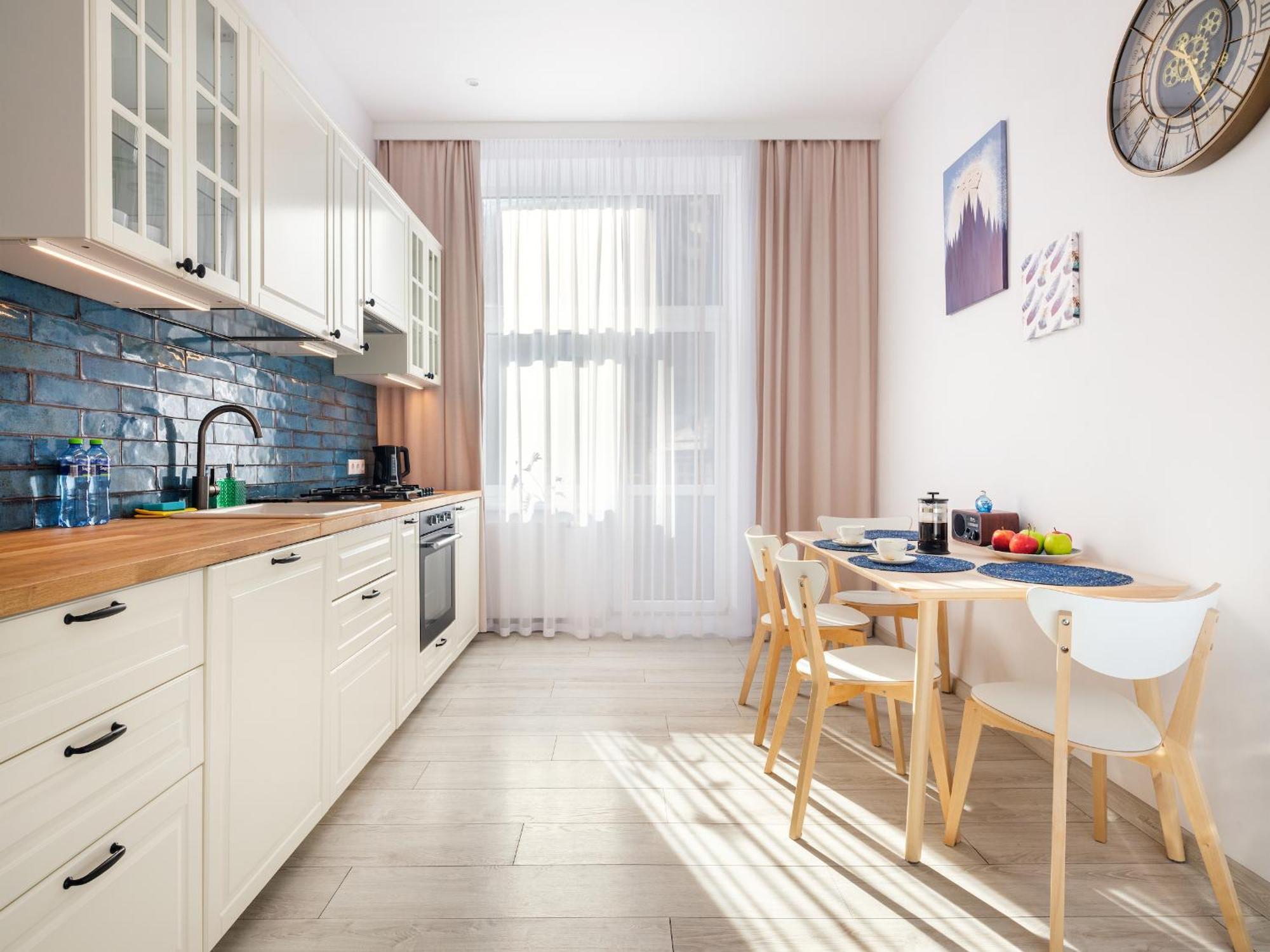 Bluebird Apt Old Town & Wawel Hill By Vistula River - By Homelike Cracovie Extérieur photo